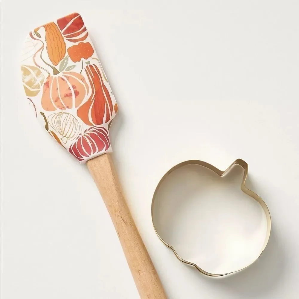 Anthro Pumpkin Spatula and Cookie Cutter Set